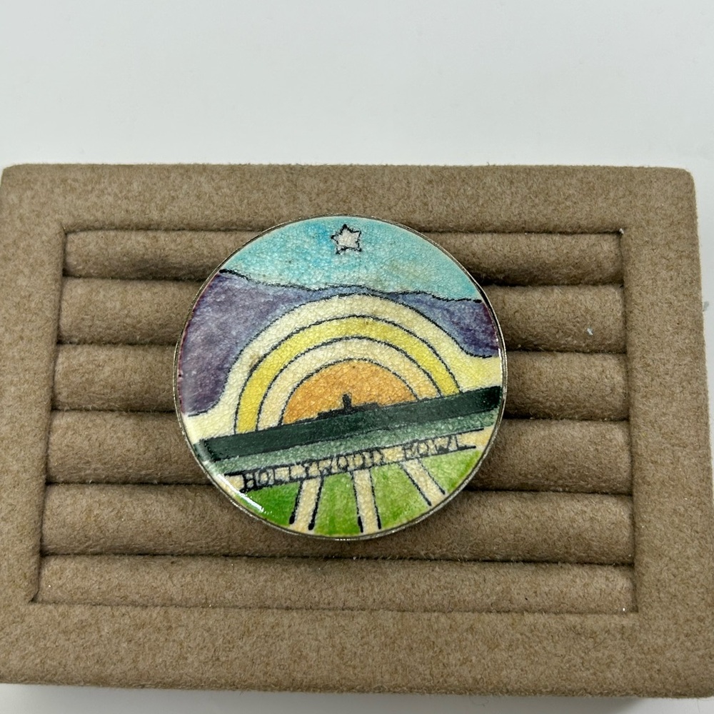 Antique 1920s Hollywood bowl dress clip 1-3-4” rare!!